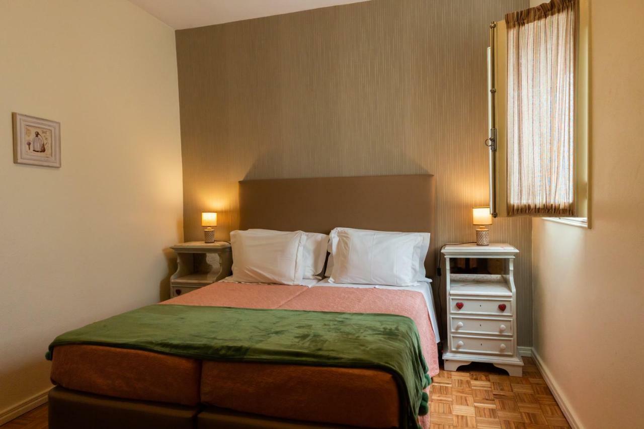 Ester Guest House Chaves Esterno foto